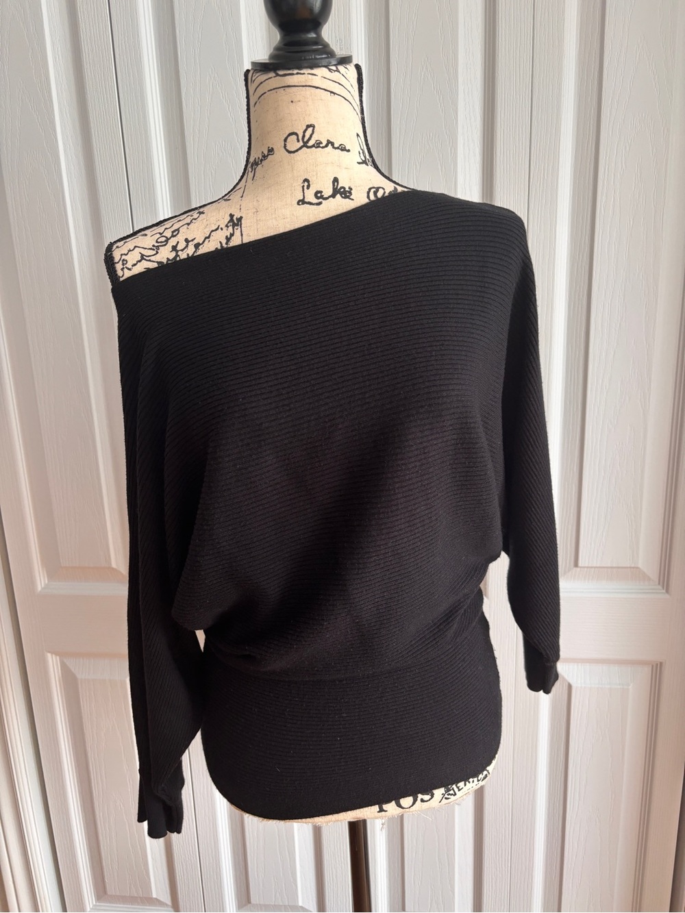 Dynamite On/Off Shoulder Ribbed Knit